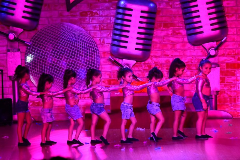 Dancing Queen un hommage a Abba by Kazadoo